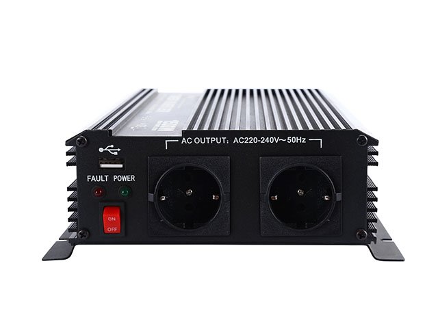 Měnič napětí Carspa CAR1.6KUR-242 - POUŽITÉ, 24V/230V+USB 1600W, modifikovaná sinus